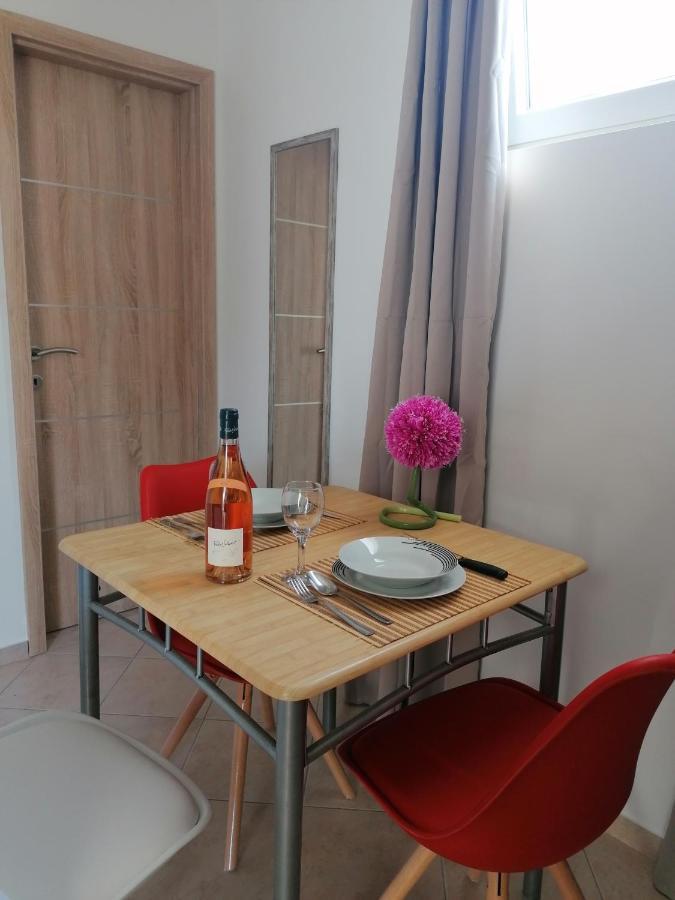 Apartments Dario Pag Town Extérieur photo
